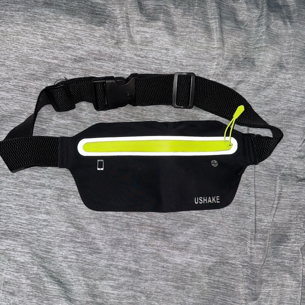 UShake Black and Green Running Belt